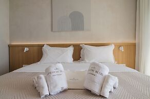 Apeiron Blue Santorini - Sustainable Adults Only 14+