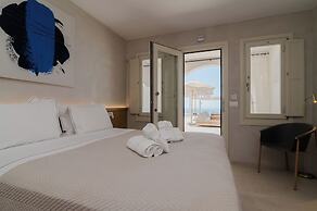 Apeiron Blue Santorini - Sustainable Adults Only 14+