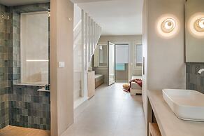 Apeiron Blue Santorini - Sustainable Adults Only 14+