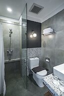 LOA Living Solo Baru