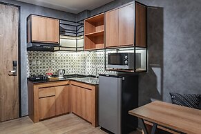 LOA Living Solo Baru