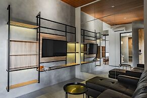 LOA Living Solo Baru