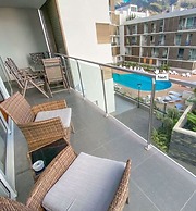 1 Bed Apartment Sleeps 4 With Pool