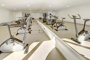 1 Bed Apartment Sleeps 4 With Pool