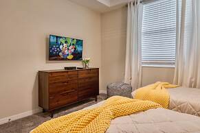 Amazing Home With Mickey Themed Decorated Bedroom Near Disney