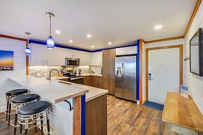 DP 601C is a Gorgeous 2 BR with Boat Slip by RedAwning