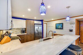 DP 601C is a Gorgeous 2 BR with Boat Slip by RedAwning