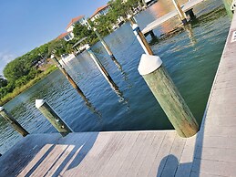 DP 601C is a Gorgeous 2 BR with Boat Slip by RedAwning