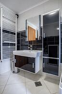 Luxury Spacious apt Near Znjan Beach w sea View