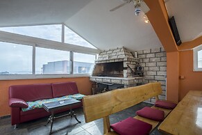 Luxury Spacious apt Near Znjan Beach w sea View