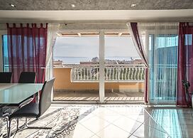 Luxury Spacious apt Near Znjan Beach w sea View