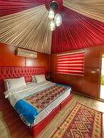 Rum Oasis Luxury Camp
