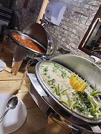 Rum Oasis Luxury Camp