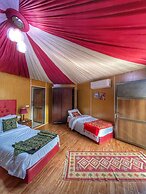 Rum Oasis Luxury Camp