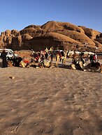 Rum Oasis Luxury Camp