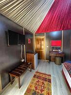 Rum Oasis Luxury Camp