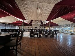 Rum Oasis Luxury Camp