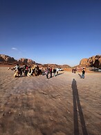 Rum Oasis Luxury Camp