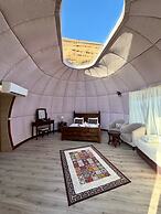Rum Oasis Luxury Camp