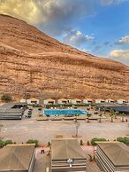 Rum Oasis Luxury Camp