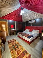 Rum Oasis Luxury Camp
