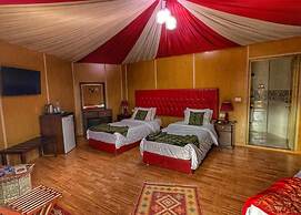 Rum Oasis Luxury Camp