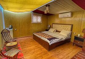 Rum Oasis Luxury Camp