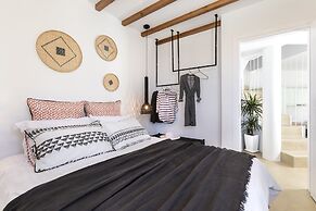 Santo Bloom Luxury Villas