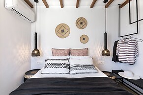 Santo Bloom Luxury Villas