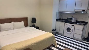 Royal Mirage Hotel and Apartments