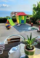 Large 95 m2 apt w. the sea View, Balcony and gar