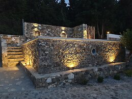 Chaihoutes stone House into Olive farm in Zia