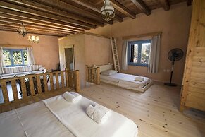 Chaihoutes stone House into Olive farm in Zia