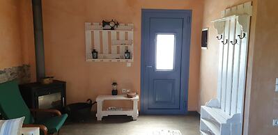 Chaihoutes stone House into Olive farm in Zia