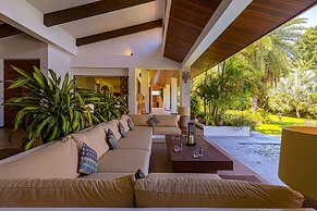 Bali Style Mansion in Great Location WL2