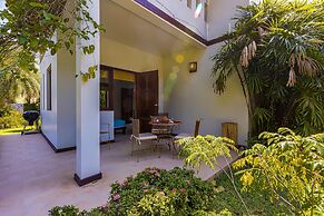 Bali Style Mansion in Great Location WL2