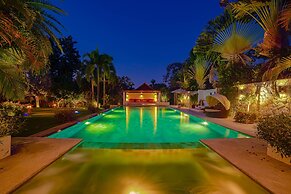 Bali Style Mansion in Great Location WL2