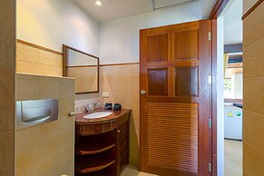 Bali Style Mansion in Great Location WL2