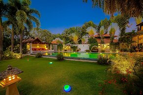 Bali Style Mansion in Great Location WL2