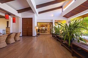 Bali Style Mansion in Great Location WL2