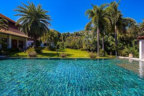 Bali Style Mansion in Great Location WL2