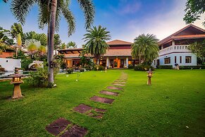 Bali Style Mansion in Great Location WL2