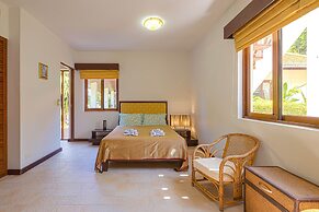 Bali Style Mansion in Great Location WL2