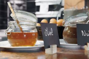 Dina Morgabine Saint Denis