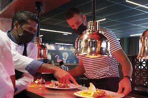 Dina Morgabine Saint Denis