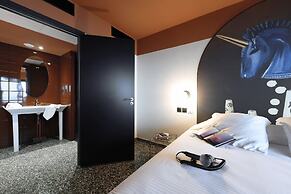 Dina Morgabine Saint Denis