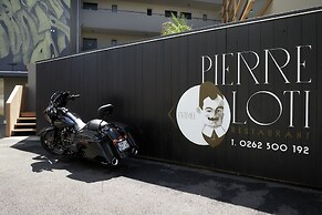 Dina Morgabine Saint Denis