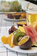 Dina Morgabine Saint Denis