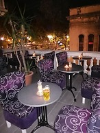 Spacious Deluxe Room - Hotel Rose