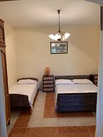 Room-villa ata Razanac - Apartment